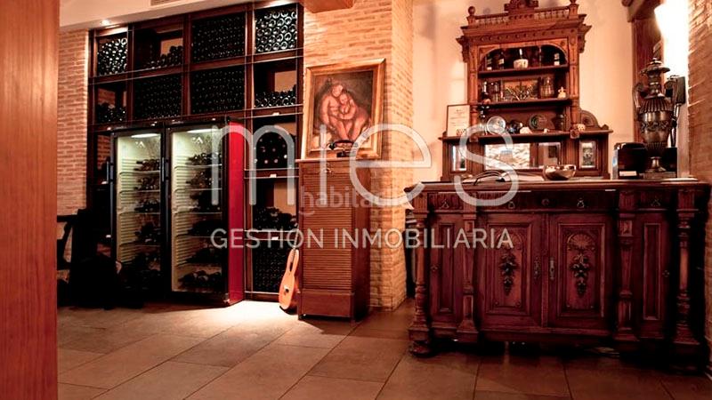 Foto 5af786a5-c844-4f72-b4a2-3437b56f9ffe. Local comercial en avenida gomez ferrer 17 edificio esquinero en Torrent