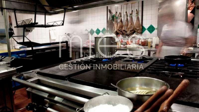 Foto 9f48cafb-1f64-4e5e-b06d-59004e462a76. Local comercial en avenida gomez ferrer 17 edificio esquinero en Torrent