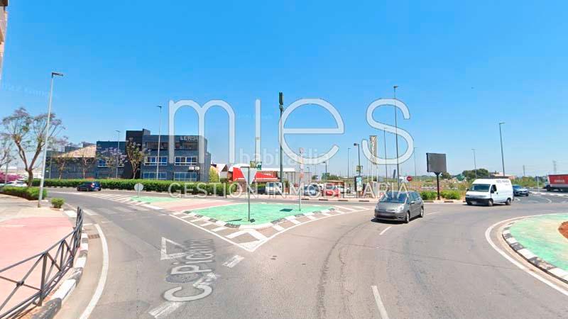 Foto 4a6fbc3f-d4db-45bc-bcaa-bae6dc1406a0. Local commercial dans cl malva-rosa 2 dans Zona Calle Valencia Torrent