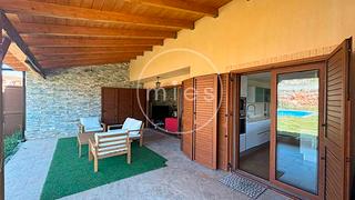 Chalet à C. cinco 0. Chalet exclusivo altury