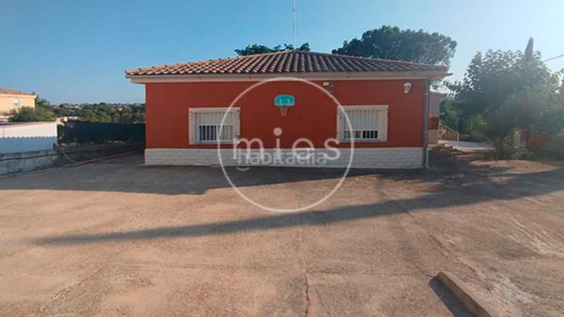 Foto 39ba6ae7-aa7a-40ce-bbed-3549cdfb2ec0. Chalet en montserrat 0 chalet independiente montserrat en Monserrat