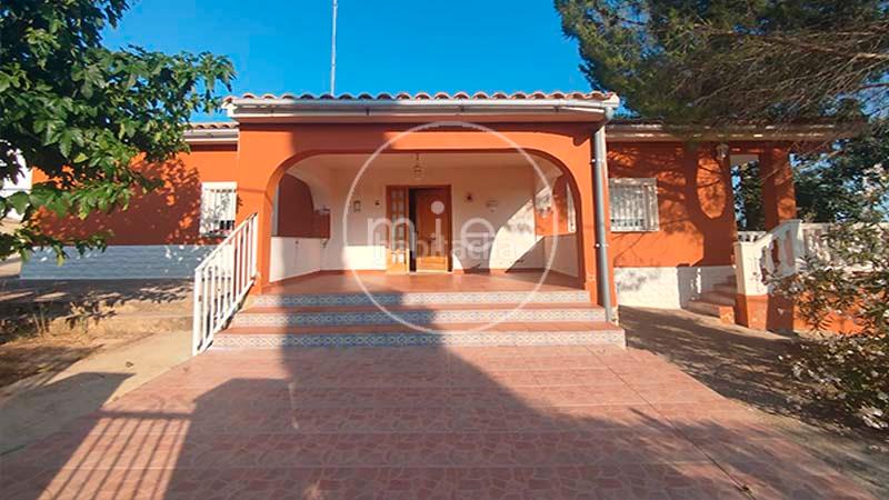 Foto 463553a0-9f56-4b2c-9f85-58480bbe1a8b. Chalet en montserrat 0 chalet independiente montserrat en Monserrat