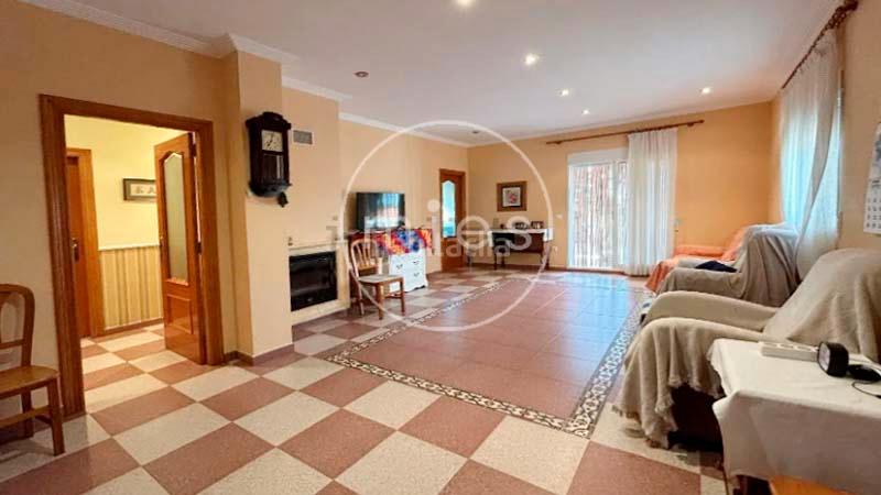Foto 9f0a3125-e47d-44c7-8819-10ed7a57243f. Chalet en montserrat 0 chalet independiente montserrat en Monserrat
