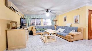Chalet  Carrer d´alacant 0. Exclusiva casa en alfafar