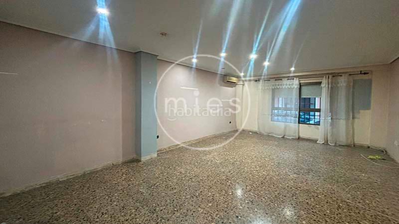 Foto 33726410-61c0-47a0-8c81-6355290d1f4e. Appartamento in calle industria 0 in Plaza Xúquer Paiporta