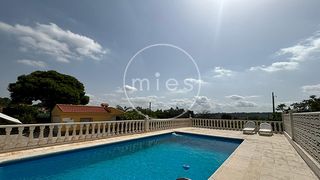 Chalet in Cañapar 0. Chalet con piscina en urb. cañapar turis