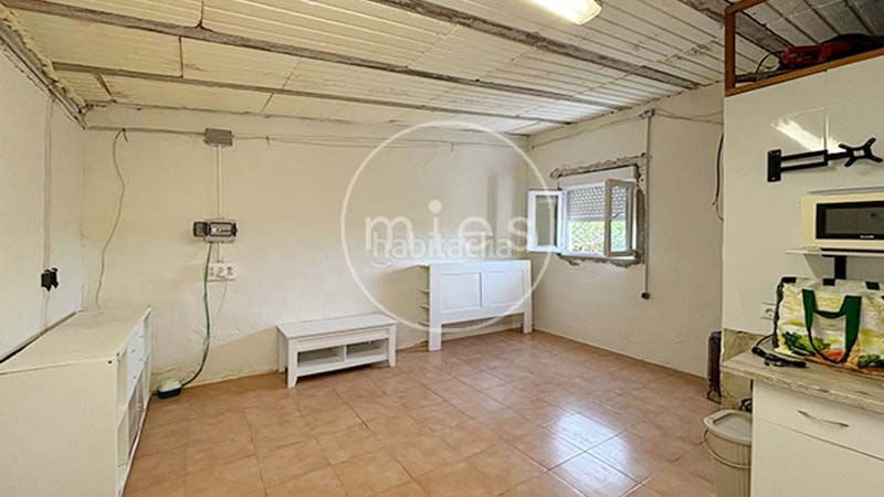 Foto 2b909033-4c71-43bc-8bd1-61b01db170c2. Finca rústica a altury 0 a Turís