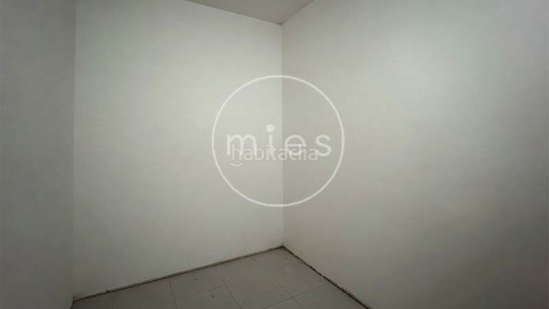 Foto dc6f425a-5b9b-4e3e-86b6-9e434c79e067. Pis a escultor enrique 0 a Picassent