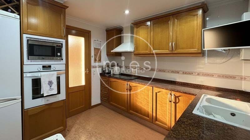 Foto dff7b726-175f-4083-83f2-f41d4b7d0b0e. Pis a escultor enrique 0 a Picassent