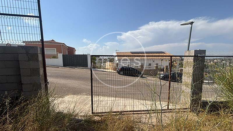 Foto dbeda872-5281-42d2-a22f-62e9cab892a6. Finca rústica a urbanización altury 0 a Turís