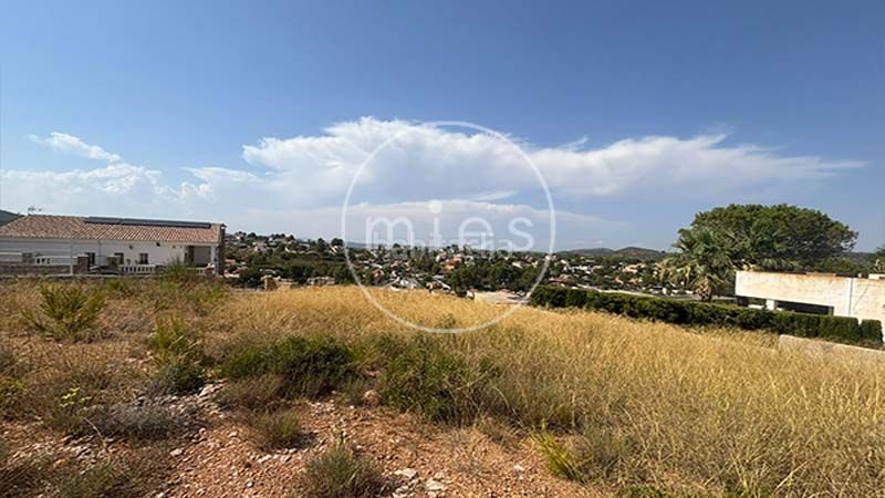 Foto fe279656-f99a-413a-a6fc-efaa3fd30076. Finca rústica a urbanización altury 0 a Turís