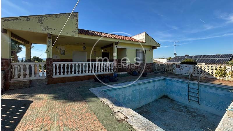 Foto 0b561c2c-7e7f-41f5-8dd4-b8cfbb7c4b50. Chalet in calle barrachina 0 in Font de la Teula - Mas de Pavia Torrent