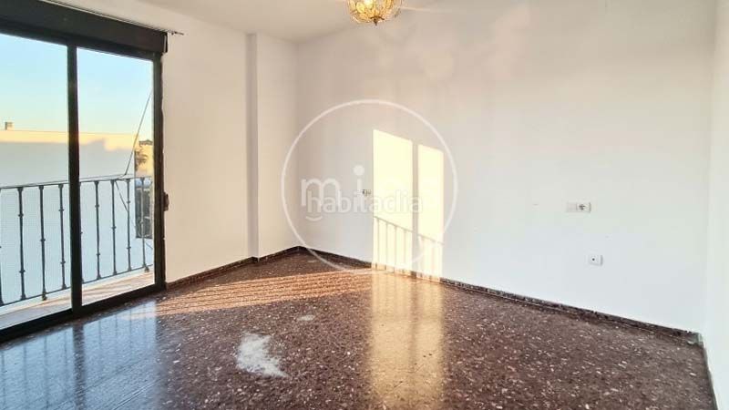Foto ede54b7b-8f76-4698-92c7-fdec2892cb74. Piso en carrer america 0 piso en venta en Real de Montroi