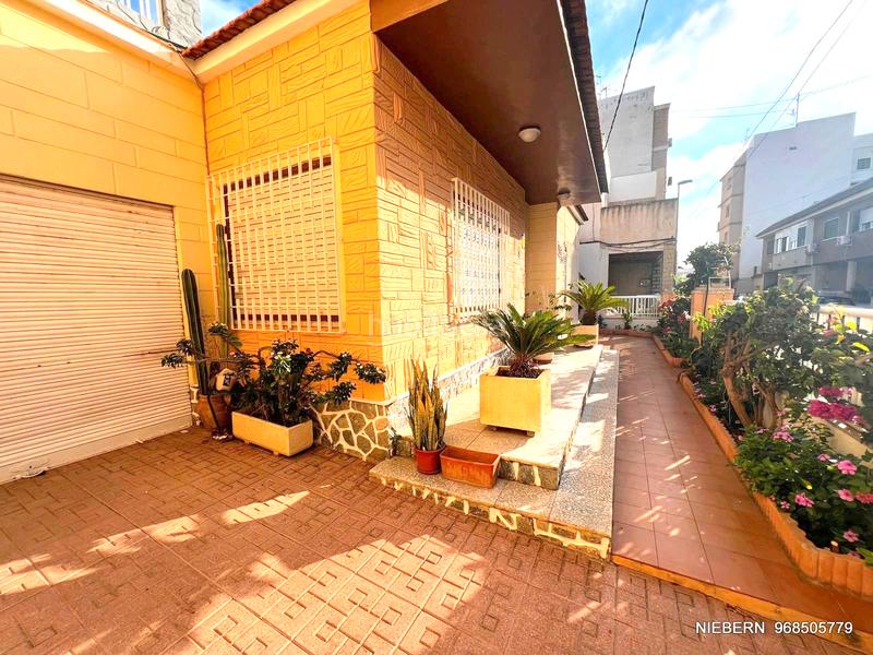 Foto 2fccdd4a-21a4-4964-b863-66803fa153ea. Chalet in calle rubén darío 17 in Barrio Peral-San Félix Cartagena