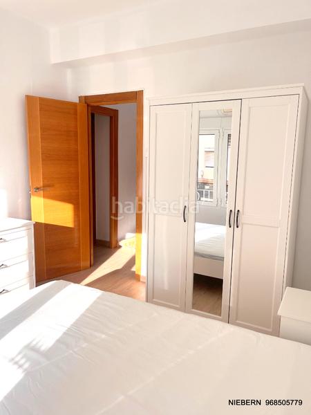 Foto 852ca1ed-3239-4a30-b8d6-fddcf630e834. Rent flat in Ensanche Cartagena