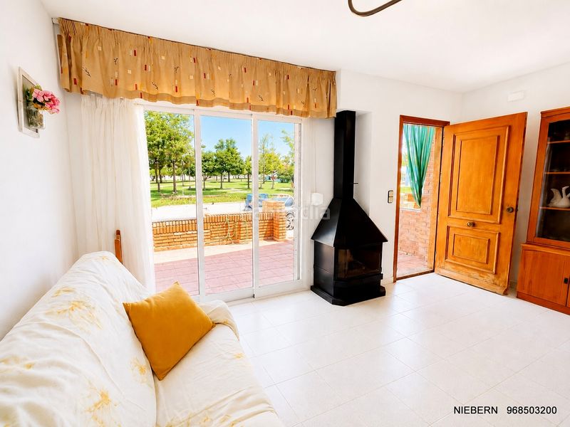 Foto 5604ebbf-dd02-4f73-b3d0-5fd156f14239. Casa adossada amb xemeneia aparcament a Los Narejos_Punta Calera Alcázares (Los)