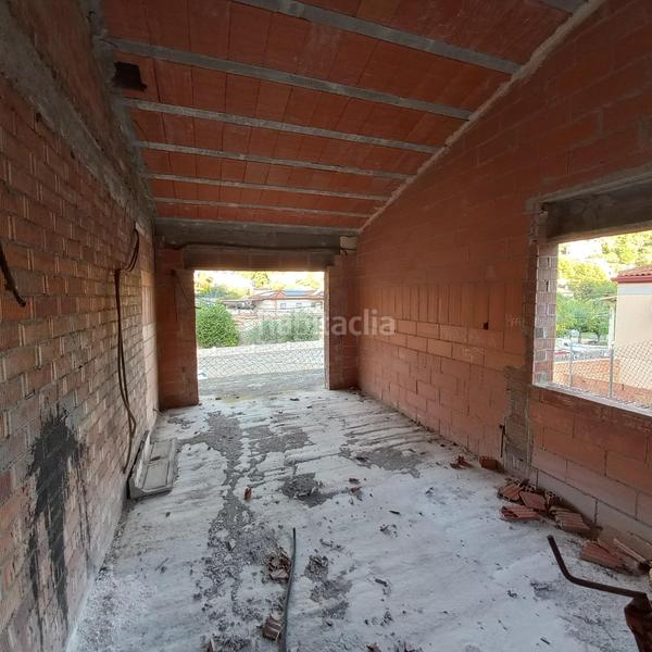 Foto dbf29828-512c-41f3-b049-dfe01540e696. Casa con parcheggio in Castellet i la Gornal