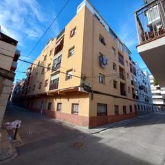 Pis  Carrer taronger. Tercer piso sin ascensor.