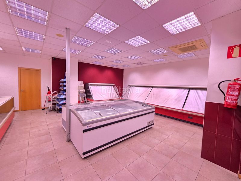 Foto 0bf0f76d-efad-478e-8537-1926e4ca2942. Lloguer local comercial a Sant Joan Vilanova i la Geltrú