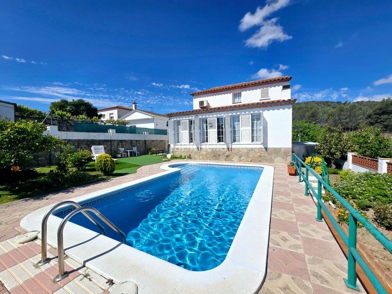 Foto 2bc5fa15-d8c6-408e-8791-427ca4180036. Casa amb aparcament piscina a Canyelles