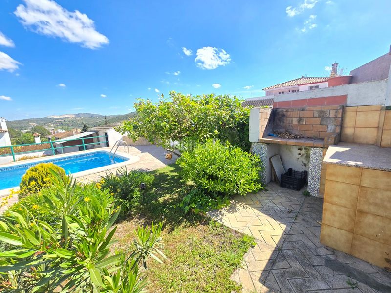 Foto 4db670ad-23b9-47f9-8275-b1da385dd660. Casa amb aparcament piscina a Canyelles