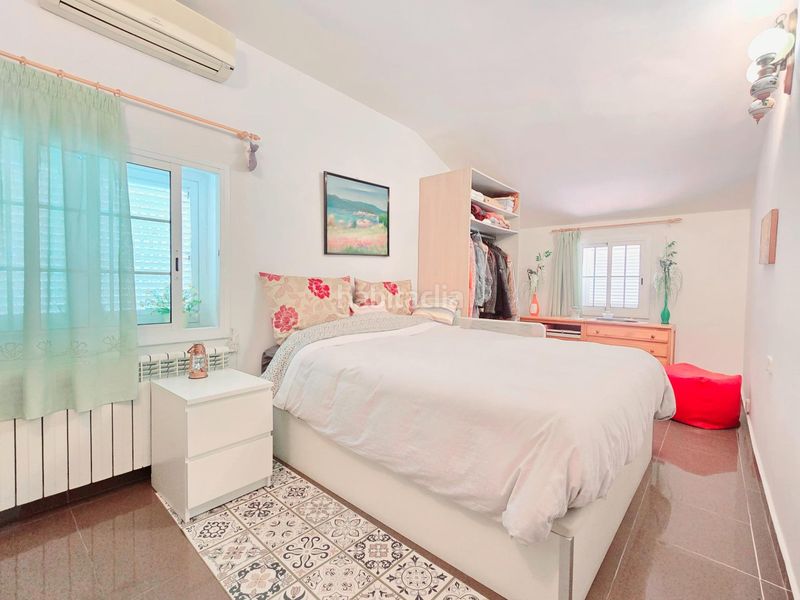 Foto a3f62a58-ae79-4b47-ae1c-70036f6aa1b5. Casa amb aparcament piscina a Canyelles