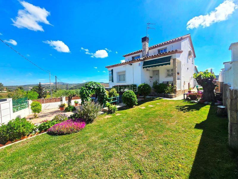 Foto e2b02198-dfae-4fb2-9431-ada86288c248. Casa amb aparcament piscina a Canyelles