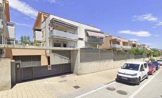 Piano terra  Carrer flors, de les. Planta baja con jardín en sant sadurní danoia, sin posesión.