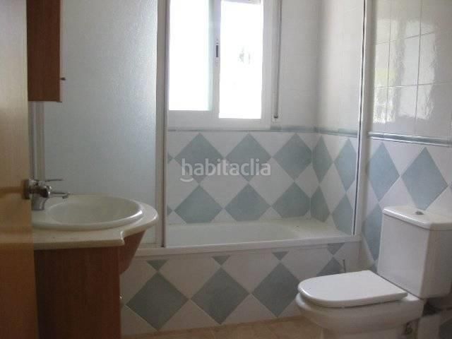 Foto 02faff5e-5fe6-4cf7-ad81-320b7857687e. Casa amb aparcament a Canyelles