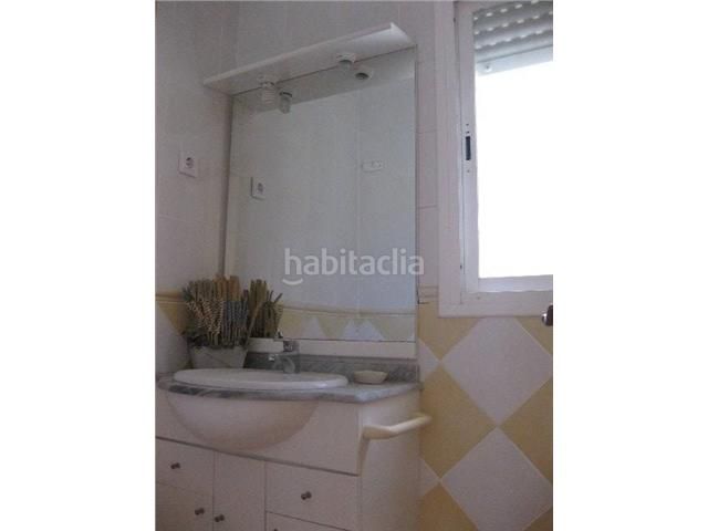 Foto 32ea2ade-8fd3-4824-b848-99f2c9bb9860. Casa amb aparcament a Canyelles