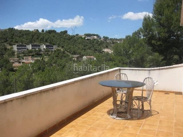 Foto 591e71af-8558-4a03-9f5f-42817415f5bf. Casa amb aparcament a Canyelles