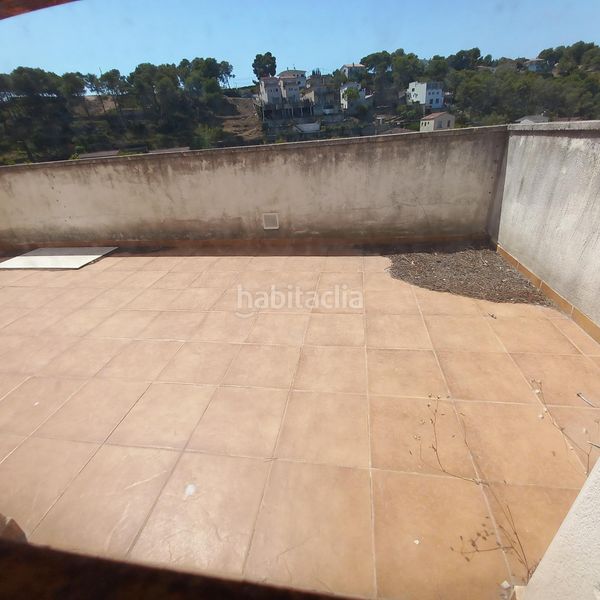 Foto a1a0c593-a60f-43b6-82d7-d2fe9a9acefd. Casa amb aparcament a Canyelles