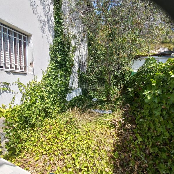 Foto b5f4ce6a-ef98-4bcd-8260-e9fe67771498. Casa amb aparcament a Canyelles