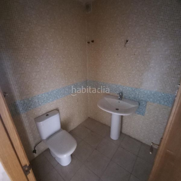 Foto a9b34239-4a7d-4e0f-9c5a-09687d1daa52. Casa amb aparcament a Granada (La)