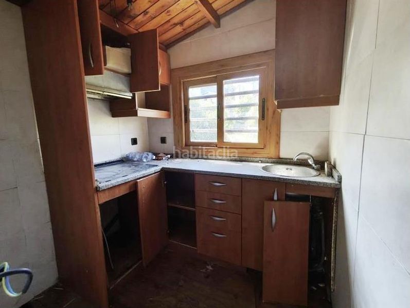 Foto 9a84a393-0ee2-4b39-86f6-cb7078d9e5ec. Casa amb aparcament a Canyelles