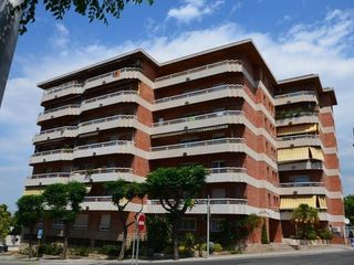 Planta baixa  Catalunya. Planta baja con gran terraza