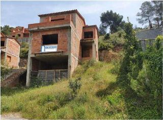 Casa a Carrer dels Pins (urb els Rosers)