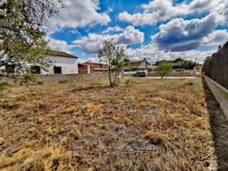Residential Plot in Olivera 25. Llano y soleado. con todos los servicios