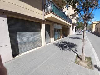 Local Comercial  Olesa de bonesvalls. Local comercial en zona de paso.