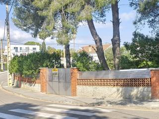 Terreny residencial  Ronda eivissa. Llano, soleado y vallado.