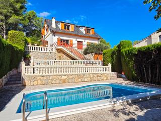 Maison  Carrer valencia. La casa bonita de les palmeres!