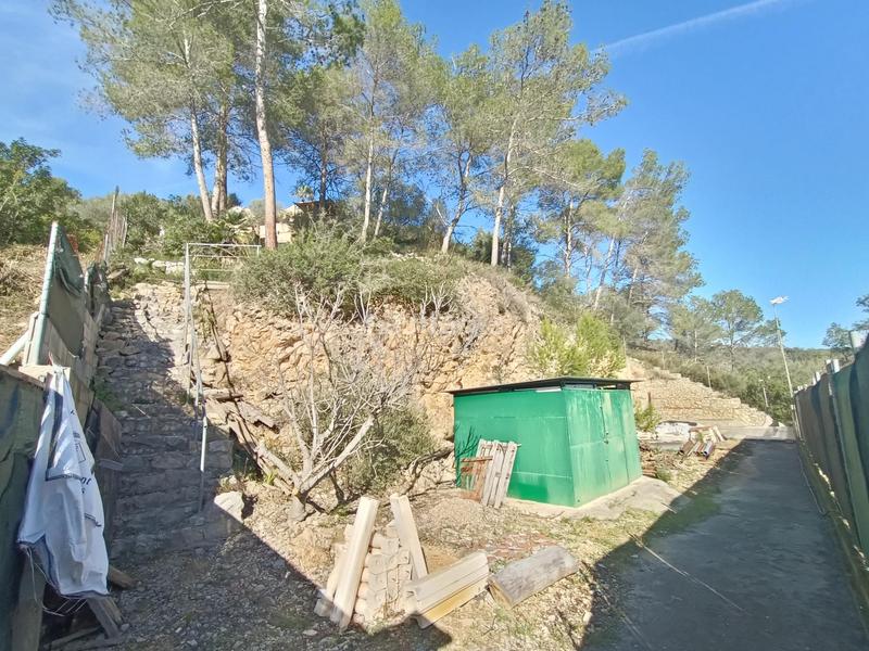 Foto 4a19353c-c731-4634-a274-ae9c10b84eae. Terreno residencial en carrer cristofor colon 24 dos terrenos amplios y bien orientados! en Canyelles