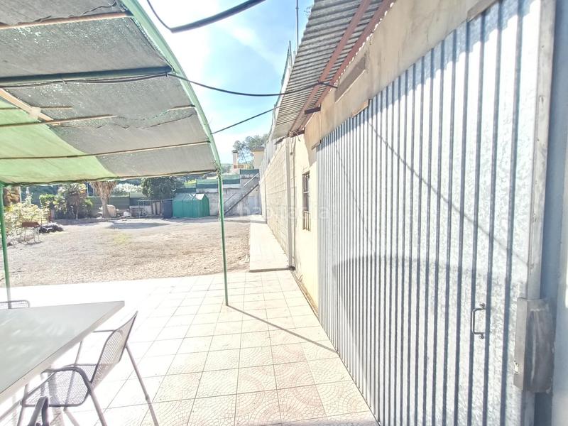 Foto b10e27ca-9783-4c8c-b7b2-111f34259d88. Terreno residencial en carrer cristofor colon 24 dos terrenos amplios y bien orientados! en Canyelles