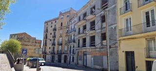 Edifici  Carrer santa anna. Obra parada para 39 viviendas, 51 plazas de parking, 25 trastero