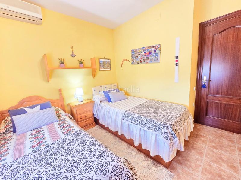 Foto a3fb2f49-d1ab-454b-a5ac-9bb42c0b8e6d. Casa confort y excelente ubicación en el céntrico nou en Canyelles