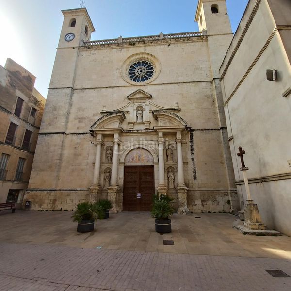 Foto 9c4eb69b-f072-4ed1-aa59-8360c4c03ba8. Edifici a Arboç (L´)