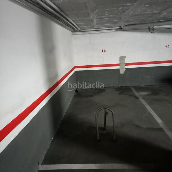 Foto 4586f650-da27-4f8e-aa50-23d5561f3235. Parking voiture dans Sant Sadurní d´Anoia