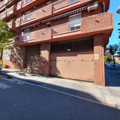 Aparcament cotxe  Passeig bariton matias ferret. 13 plazas de parking.