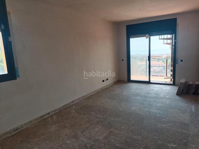Foto 00da8eca-904b-411b-bf46-36da12a9cfd7. Edifici a Segur de Calafell nucli urbà Segur de Calafell