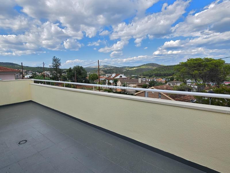 Foto 045694ab-de0a-4cf2-bf2d-ba87bd5f0c5d. Casa  independiente con piscina en el mismo pueblo espacio y calidad de vida entre el mar y el viñedo en Canyelles